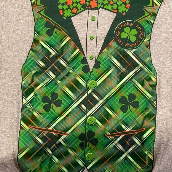 St. Patrick’s Day T-shirt with printed green plaid vest and bow tie on front  M - Picture 9 of 9